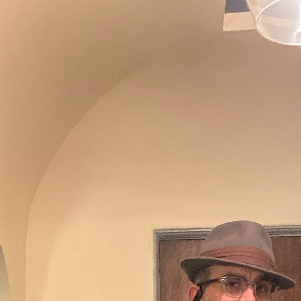 Meet your Posher, Daniel